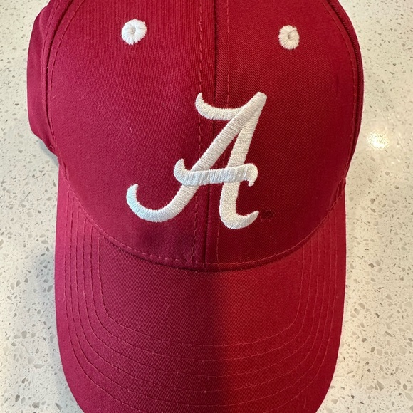 Captivating Headgear Cap Alabama Baseball Style Adjustable Strap Back Casual - Picture 6 of 8